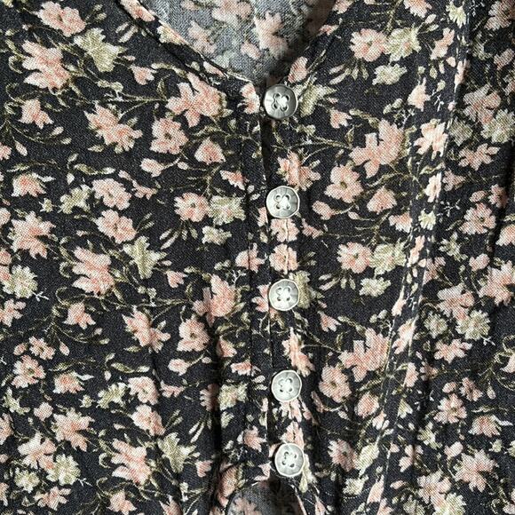 American Eagle Black and Pink Floral Tie Front Top with Bell Sleeves Sz Medium - Picture 3 of 8